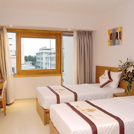 נה טראנג Holiday Hotel מראה חיצוני תמונה