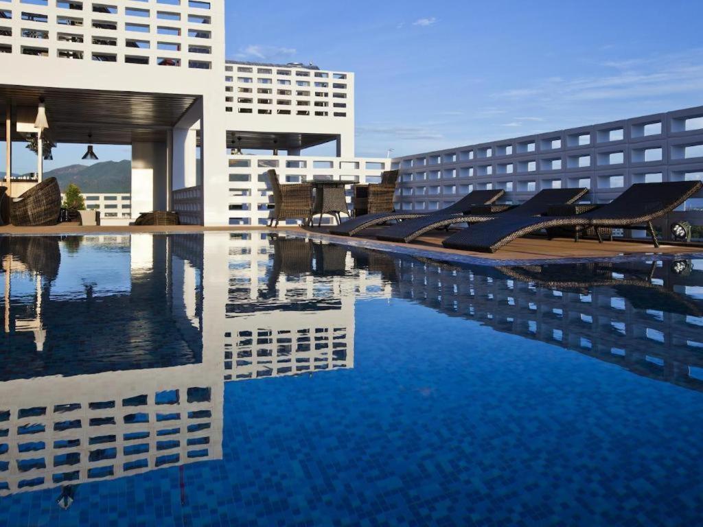 נה טראנג Holiday Hotel מראה חיצוני תמונה