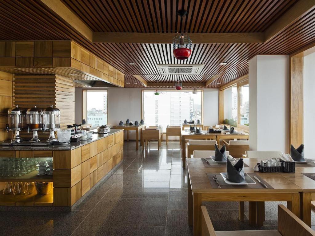 נה טראנג Holiday Hotel מראה חיצוני תמונה