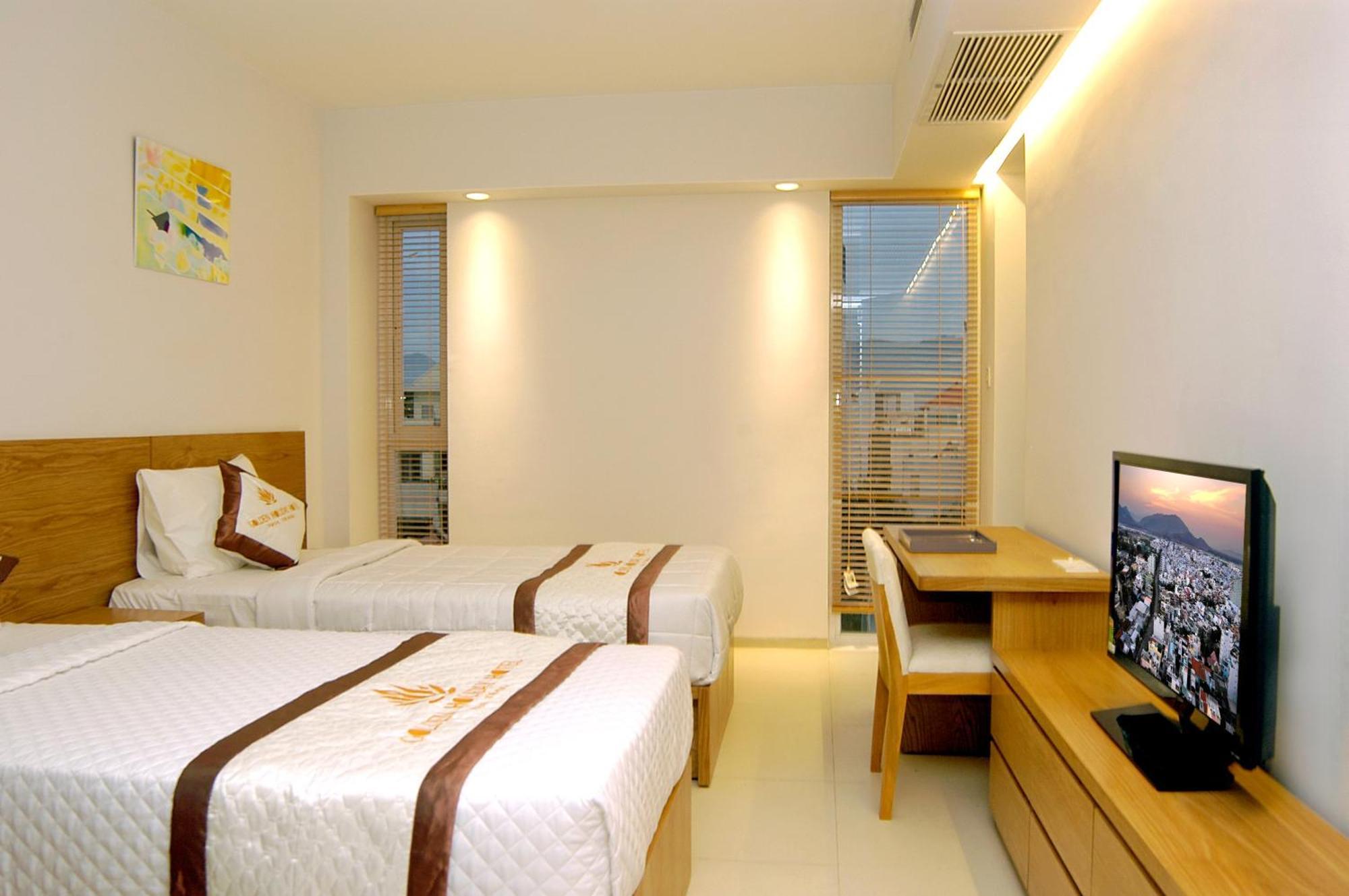 נה טראנג Holiday Hotel מראה חיצוני תמונה