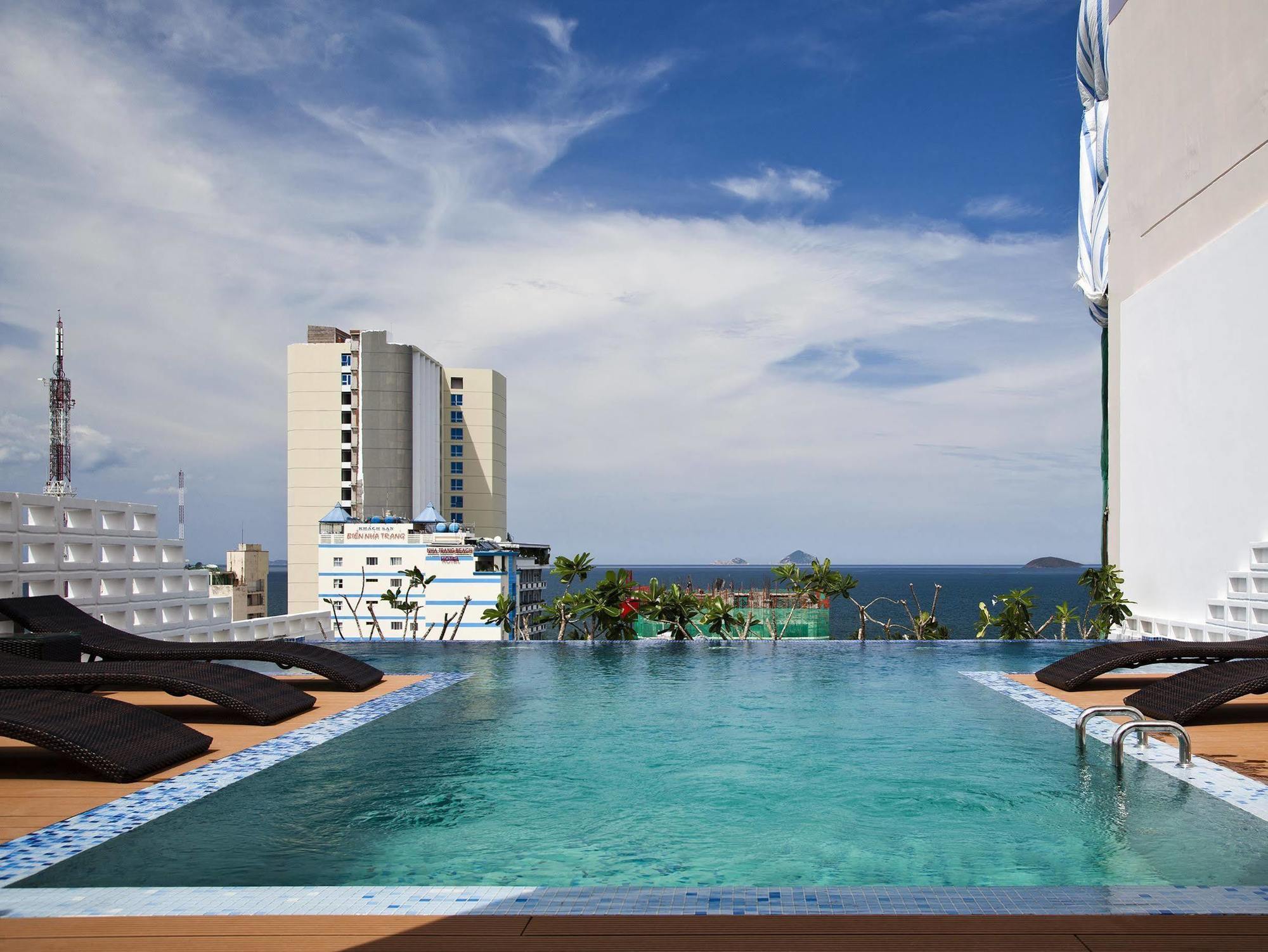 נה טראנג Holiday Hotel מראה חיצוני תמונה